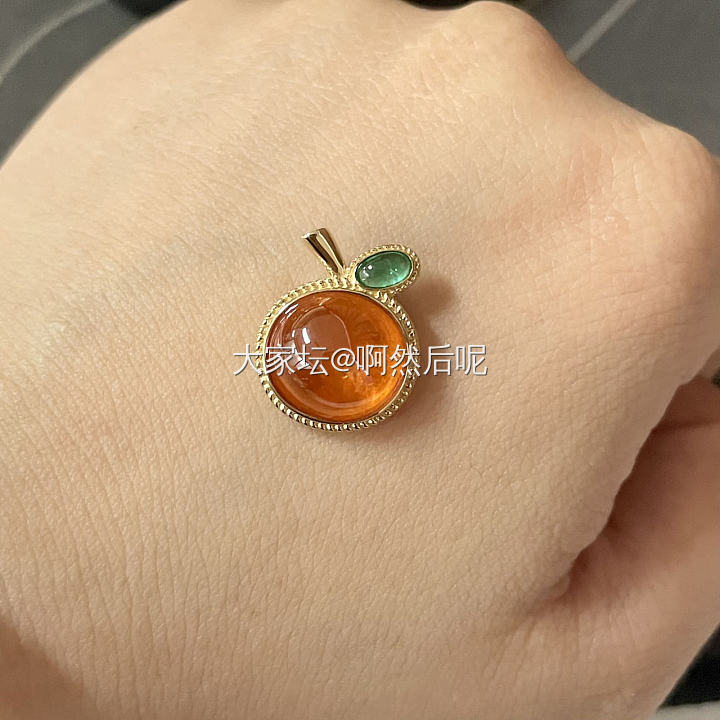 小刺猬背着小橘子_芬达彩色宝石