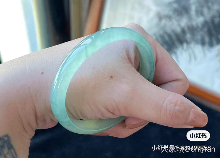 翡翠圈真乱，一个翡翠两个价格