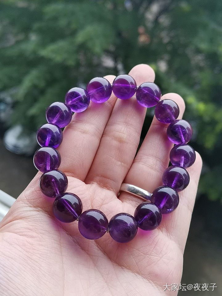 13-14年水晶火的时候，紫水晶还是挺贵的，现在不值钱了😂_珠串银水晶