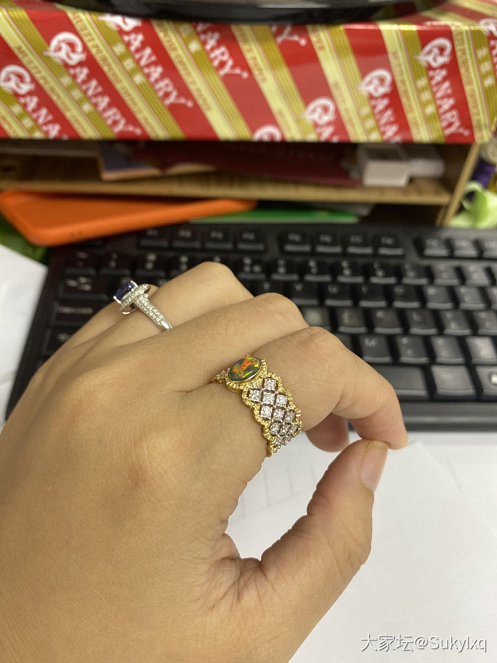 新的欧泊戒指_欧泊