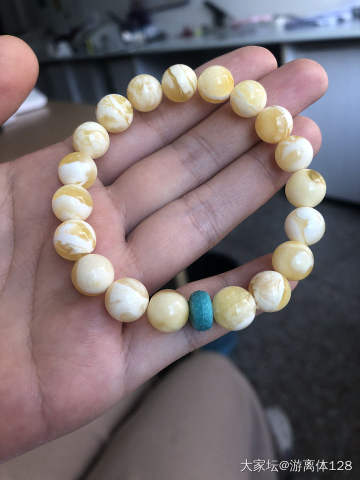 给这个小可爱建个对比贴_珠串琥珀蜜蜡