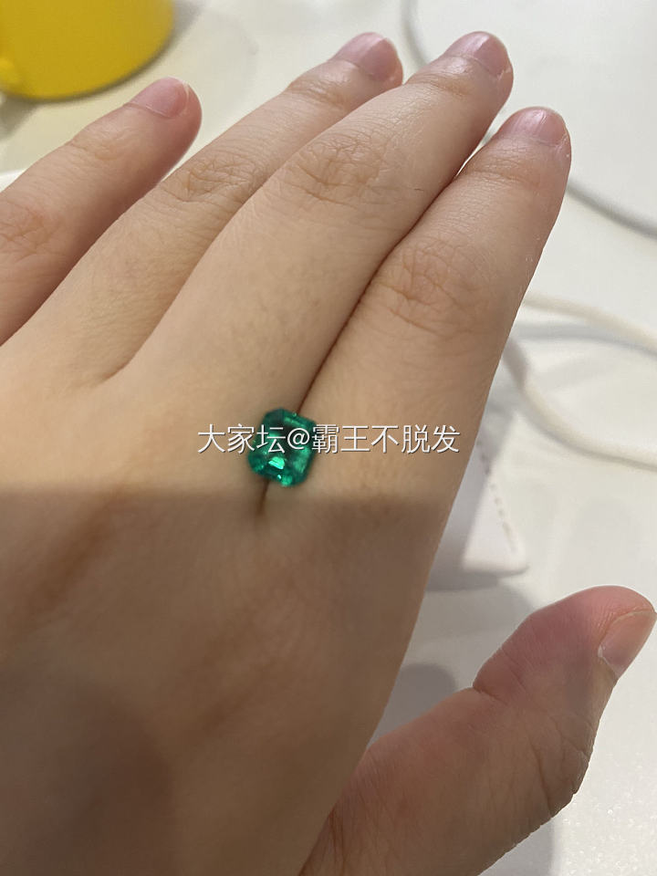 一克拉的快乐_祖母绿
