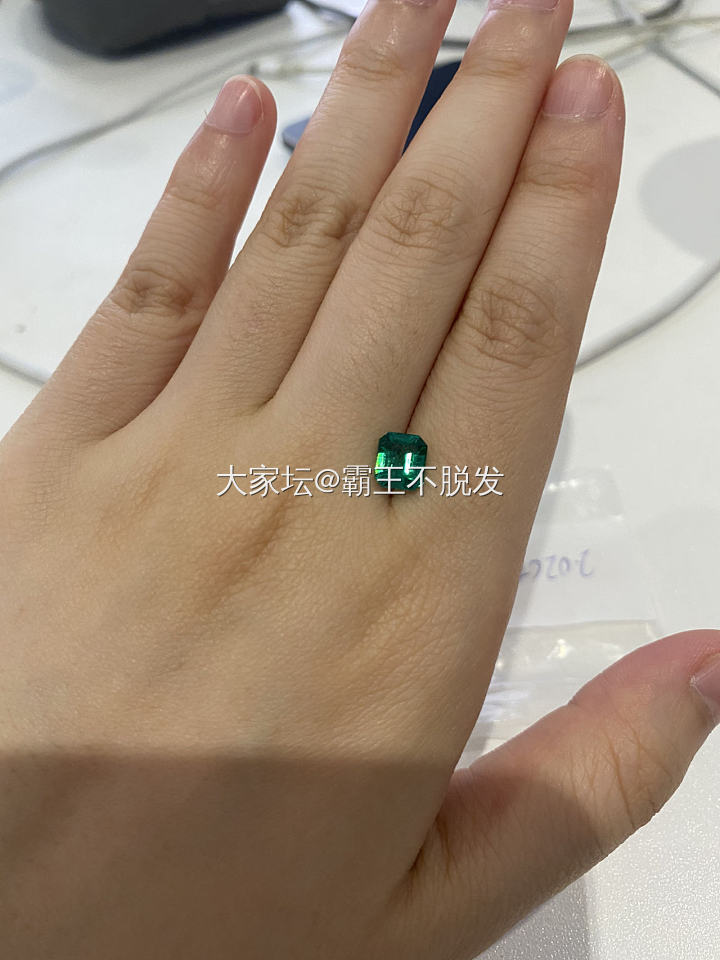一克拉的快乐_祖母绿
