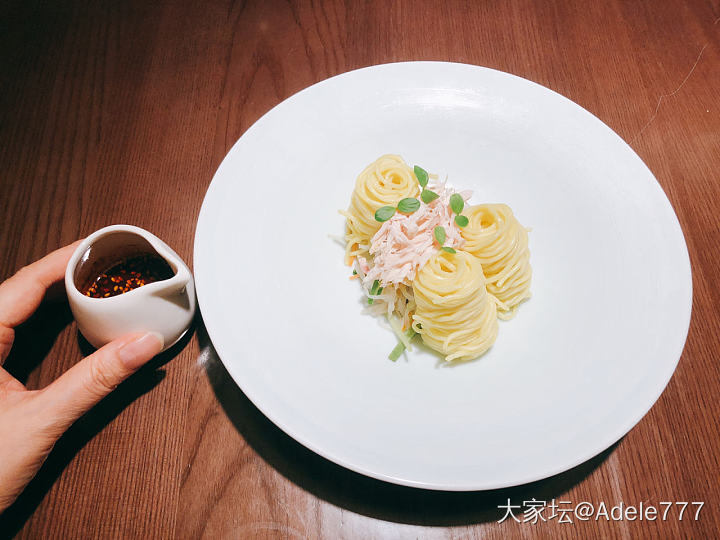 今晚吃饭的餐厅拍照挺美呀_美食