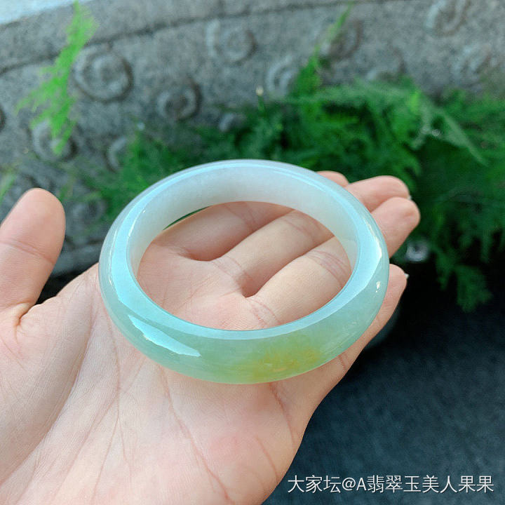 🌱你知道！佩戴翡翠玉手镯寓意吗？🧐🧐_翡翠