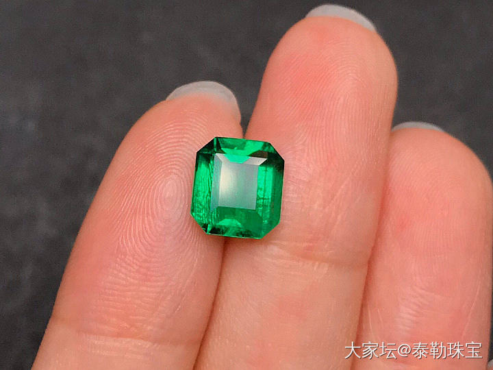 【泰勒彩宝】2.49ct祖母绿裸石精品_祖母绿