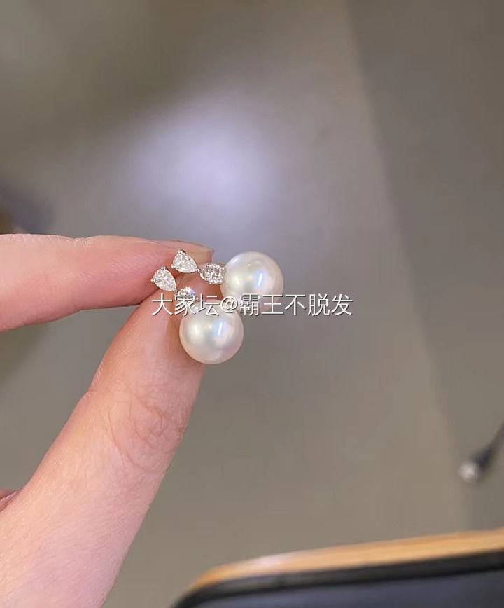 糟了，还没打耳洞😅_耳环珍珠