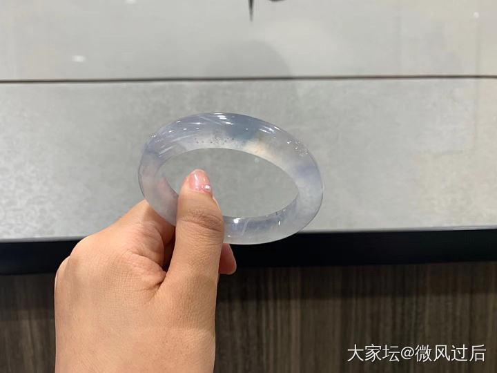 🆕❤️冰蓝冰茶冰种翡翠手镯
尺寸：50.7-11-8.2_翡翠
