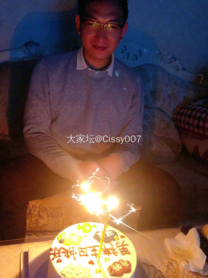 ㊗️队友生日快乐🎂
虽然这一年的婚姻生活里，争吵和冷战占了主导地位，脑袋里常常冒出...