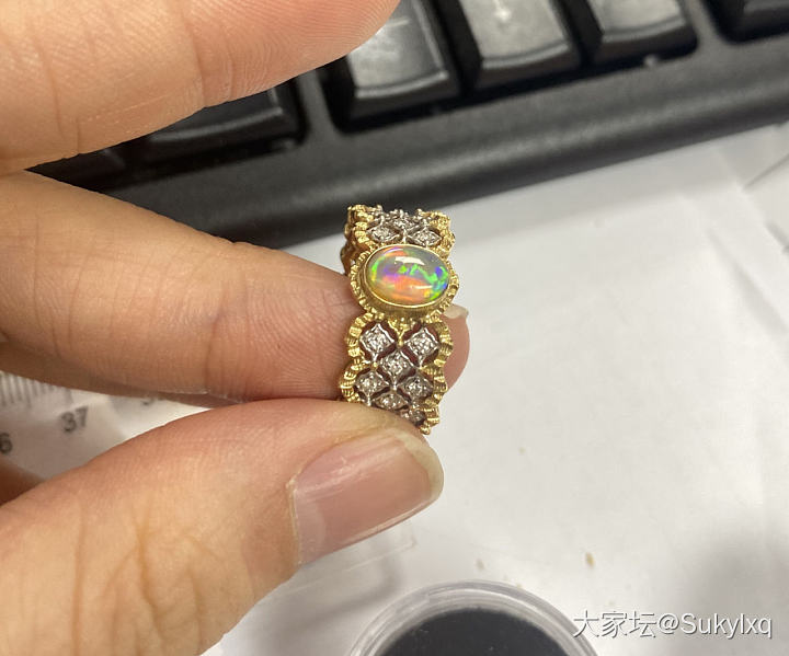 主石碎了的戒指后续_名贵宝石戒指