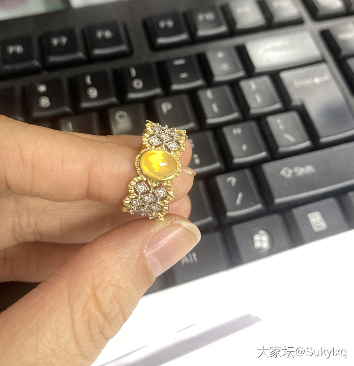 主石碎了的戒指后续_名贵宝石戒指