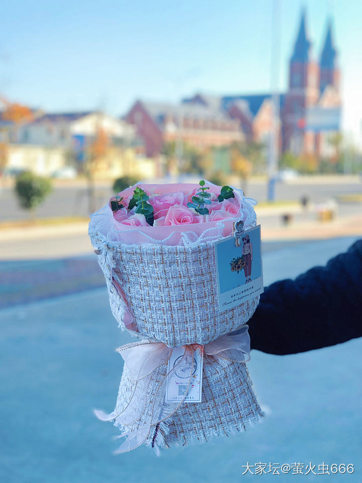今天生日，所有人都忘了，只有银行、保险公司的不断提醒......祝自己生日快乐；...
