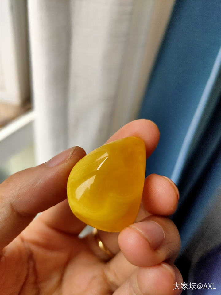 冬天蜜蜡越看越暖和越看越欢喜_琥珀蜜蜡