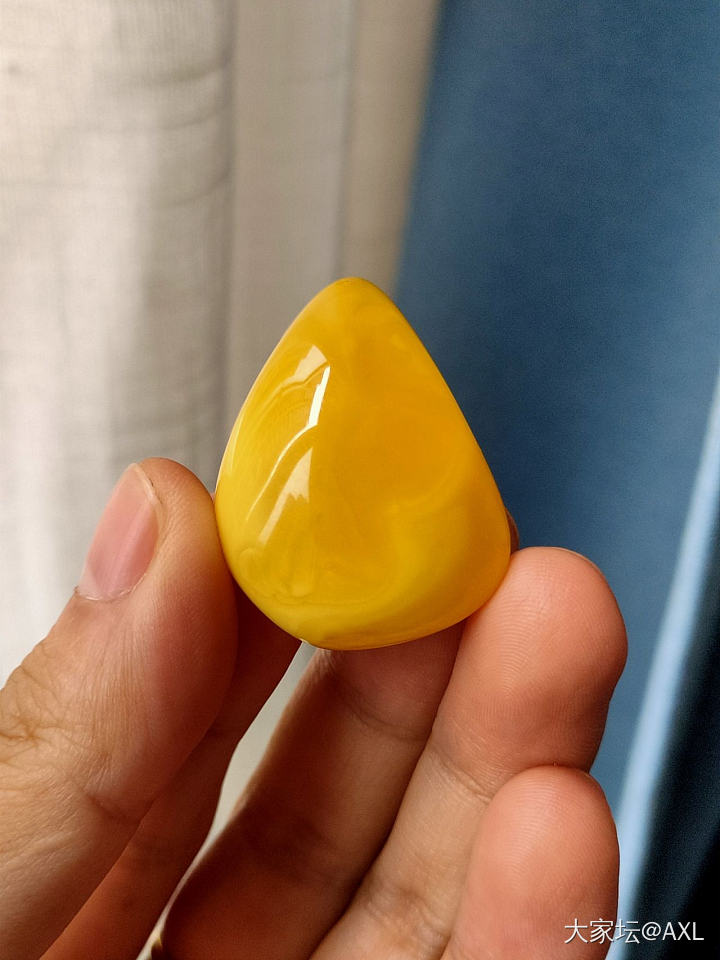 冬天蜜蜡越看越暖和越看越欢喜_琥珀蜜蜡