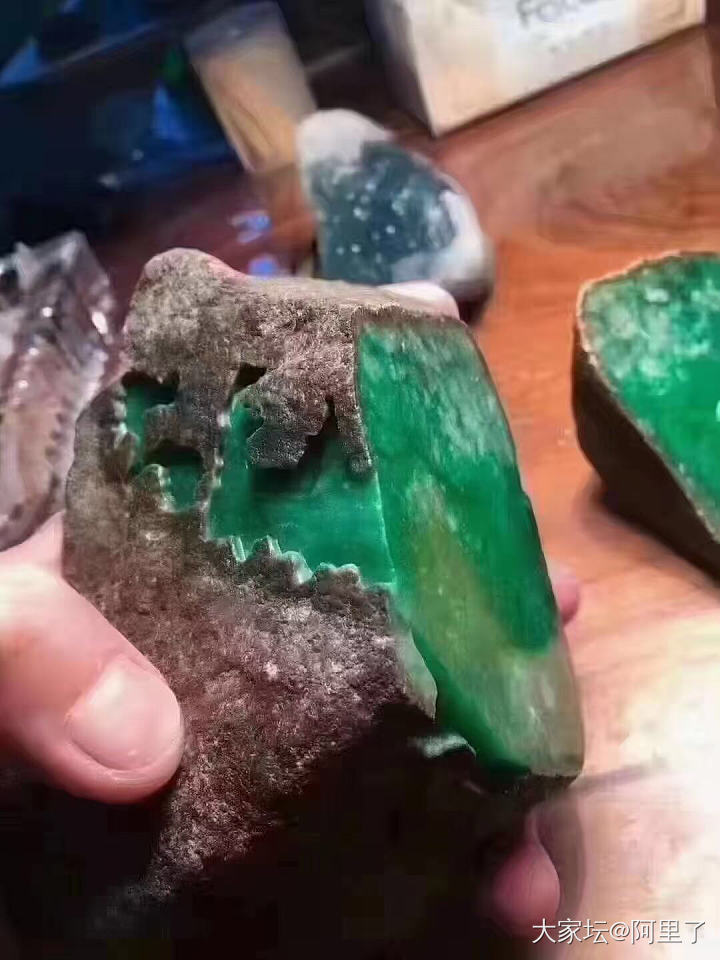 缅甸的天然翡翠