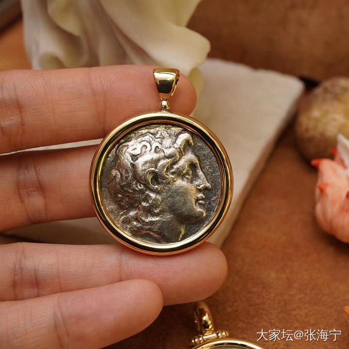 古币项链二选一_钱币