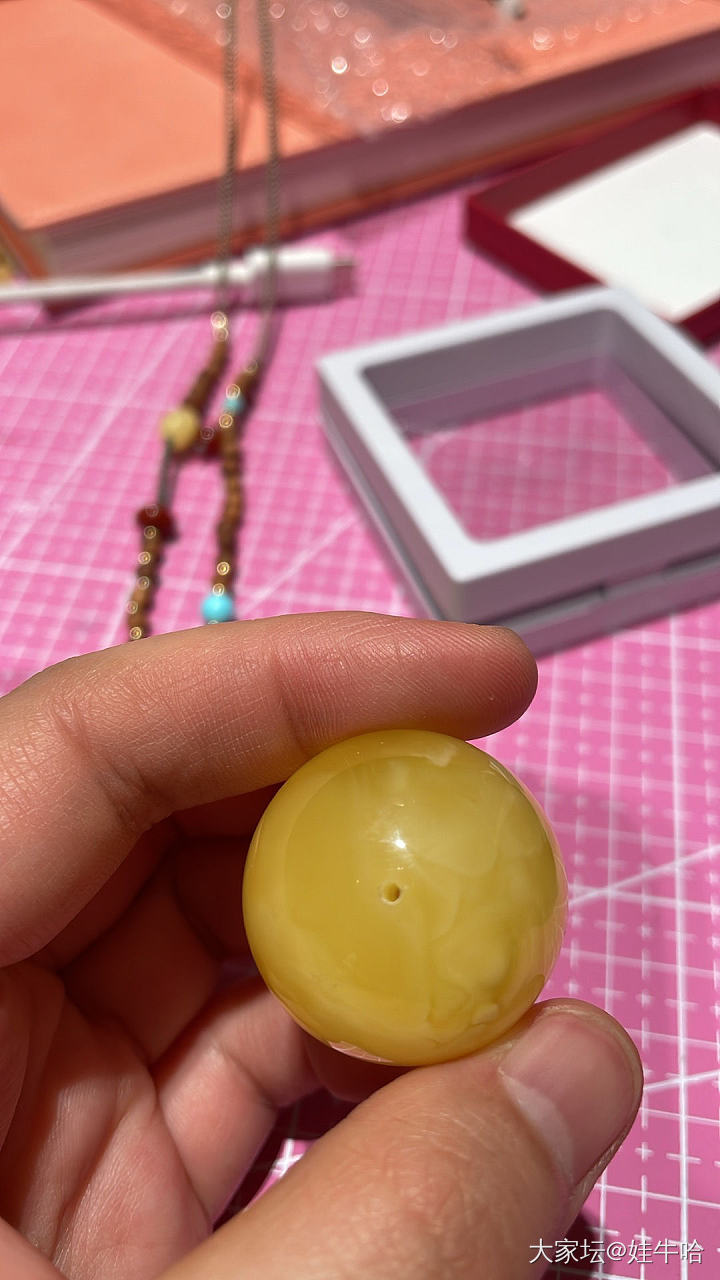 卡29的蜜蜡圆珠能做啥_琥珀蜜蜡