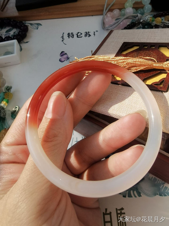 求推荐玉髓手镯_玉髓玛瑙