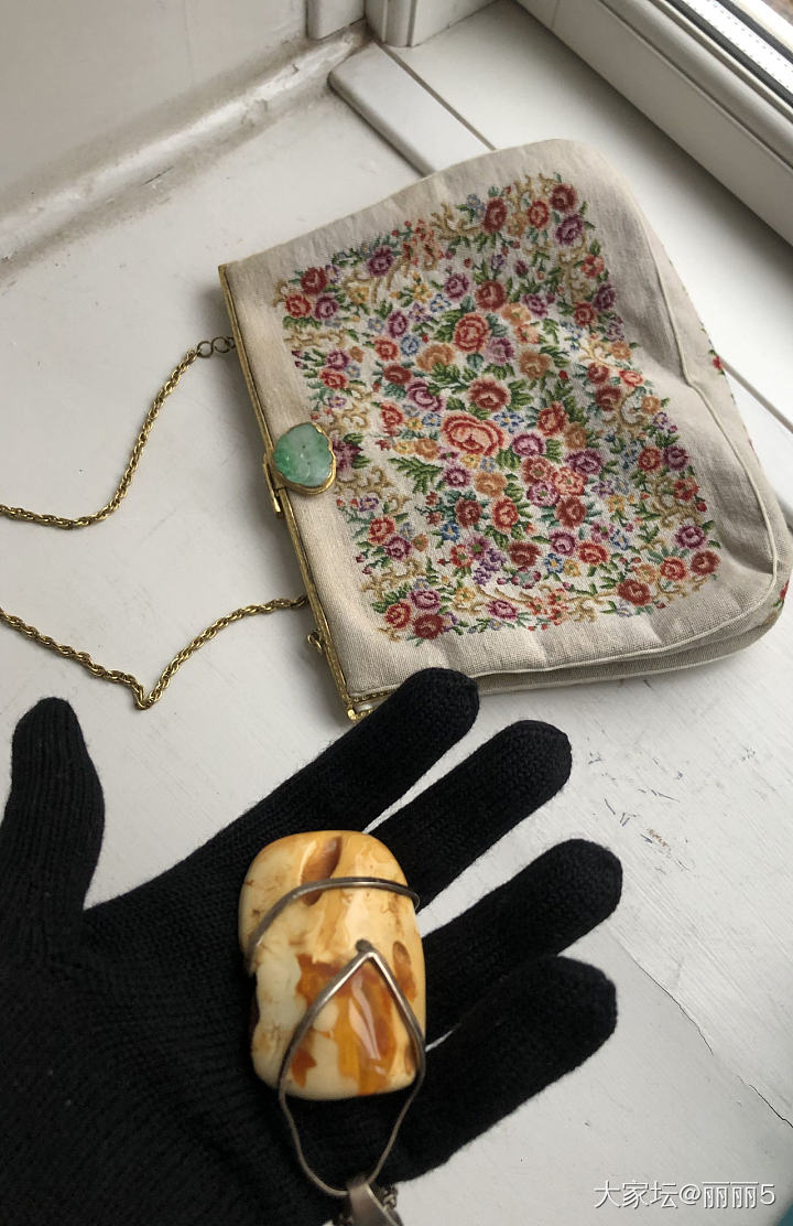 丹麦设计花白蜡挂件与中古镶老翠包包，谢谢🙏_琥珀蜜蜡