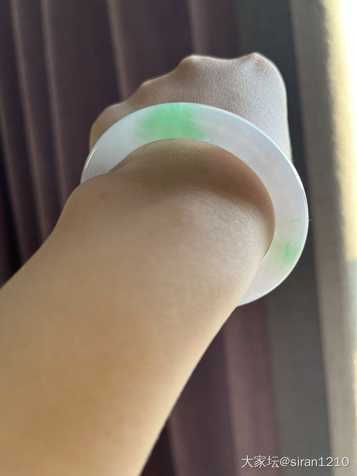 掉进白底青的坑出不来_手镯翡翠