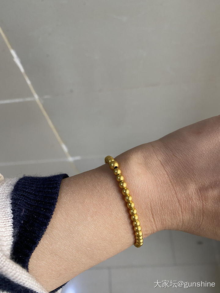 厚着脸皮晒校长家新到的小金手链，求各位大佬打赏😂