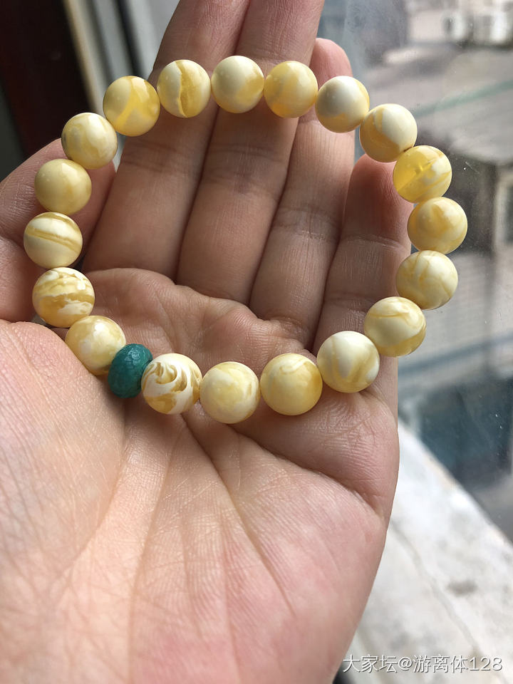 给这个小可爱建个对比贴_珠串琥珀蜜蜡