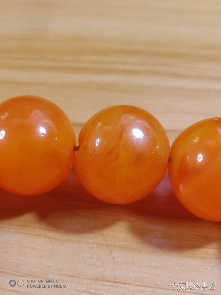 西亚蜜蜡之鸡油黄蜜蜡