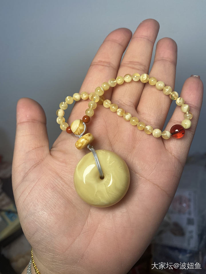 蜜蜡平安扣项链变手串_琥珀蜜蜡