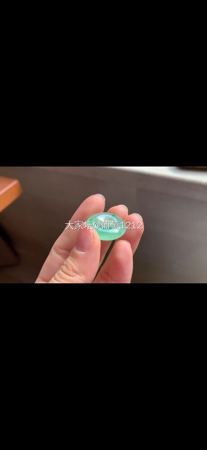 两枚扣子求对比_平安扣翡翠
