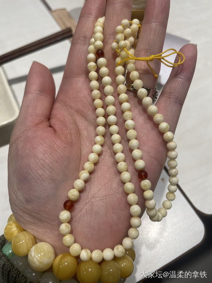 大神们看看蜜蜡_琥珀蜜蜡