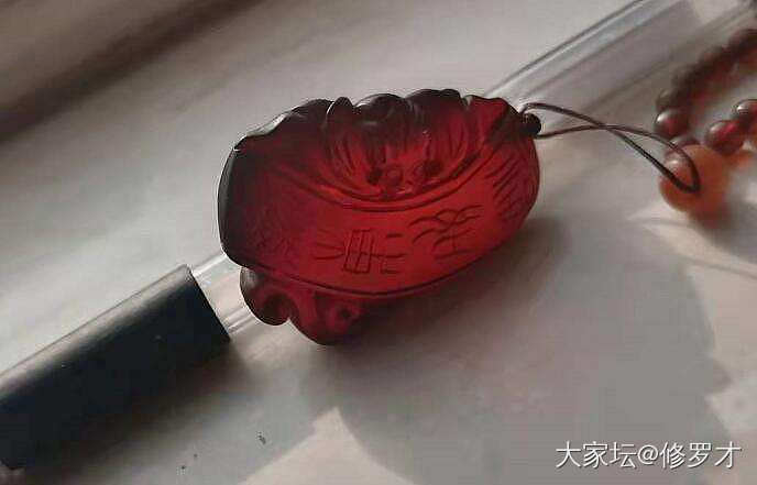 是血泊吗？_琥珀蜜蜡