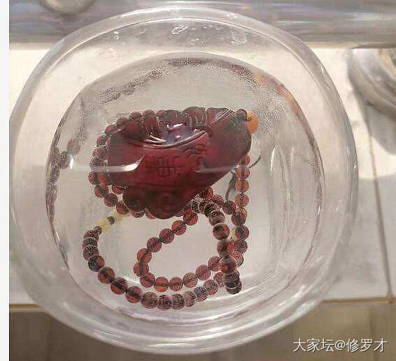 是血泊吗？_琥珀蜜蜡