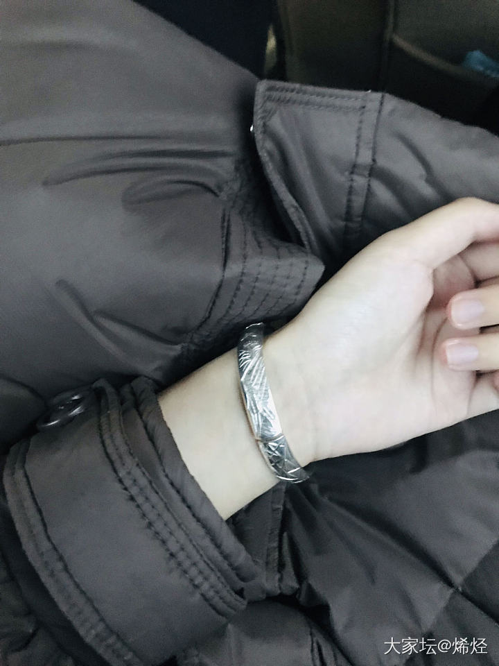 请晒素华虎竹，并不吝赐教镯型和克重！_银
