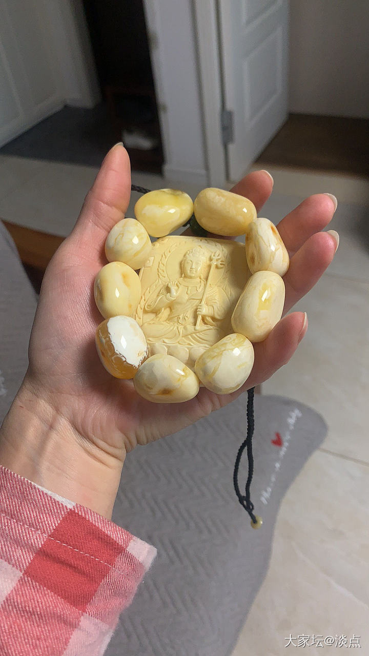 2017年入的蜜蜡串，好像5年的时间没啥大变化呀……_琥珀蜜蜡