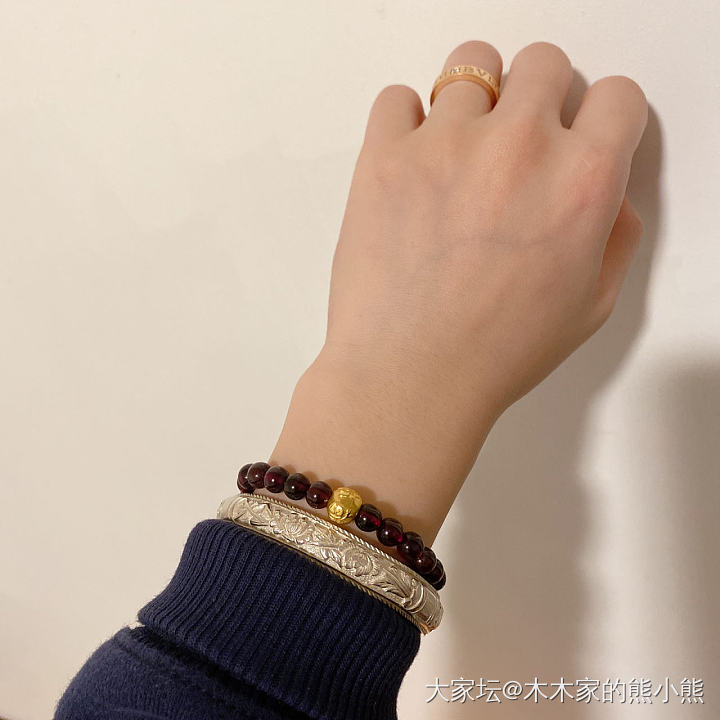 绞丝银镯加石榴石_石榴石银