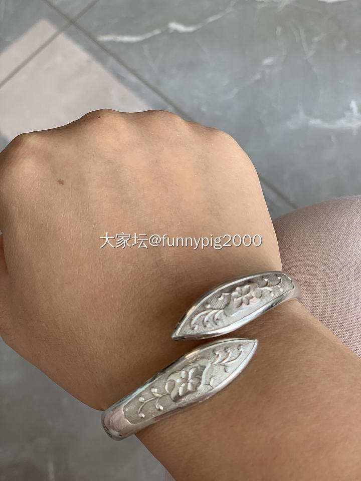 都来晒晒今天的左手～_银金