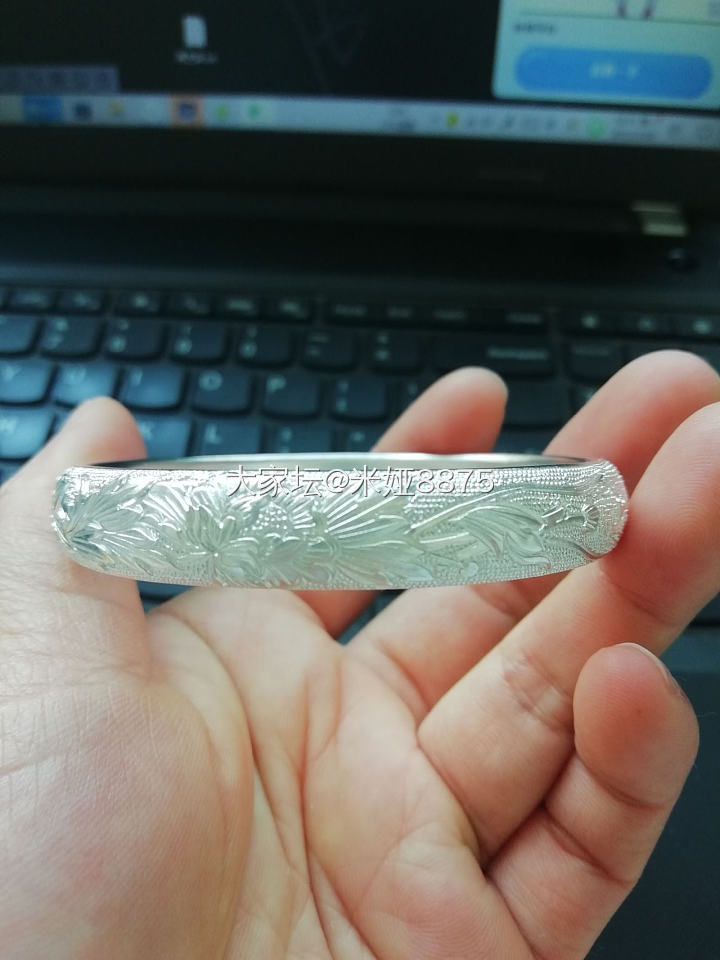 建工的包装爱了爱了，缠枝和国色太美了，可惜我手太黑😂_匠人银