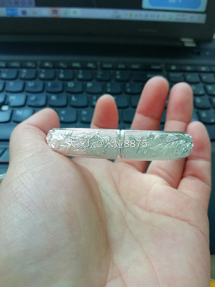 建工的包装爱了爱了，缠枝和国色太美了，可惜我手太黑😂_匠人银