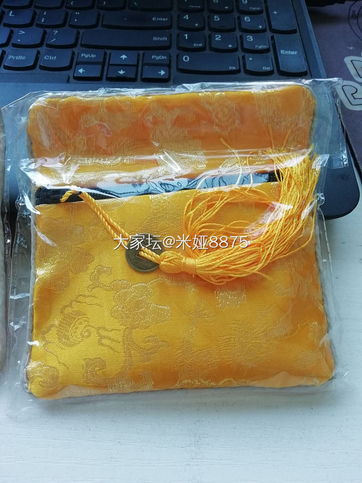 建工的包装爱了爱了，缠枝和国色太美了，可惜我手太黑😂_匠人银