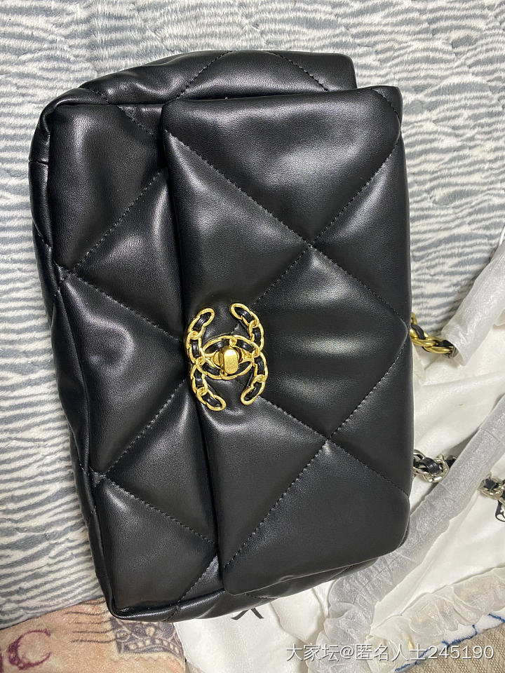 别人送的，求助各位行家🙏_香奈儿包包