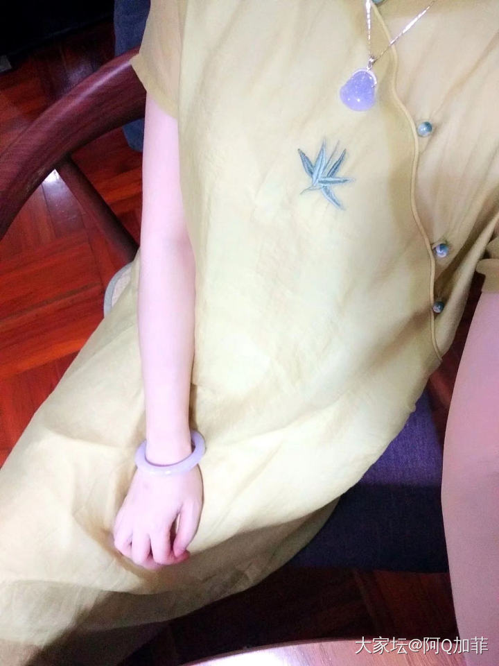 在坛里看了一上午的美图好激动呀，跟个风发几张旧相片_大家谈首饰