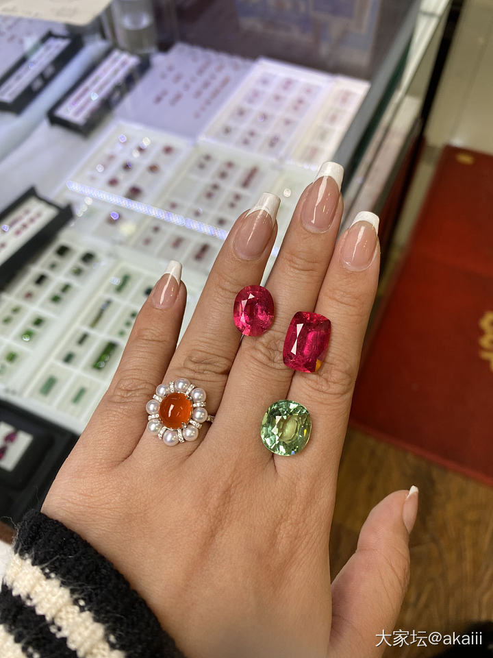 包体多的卢比莱买不买_碧玺彩色宝石