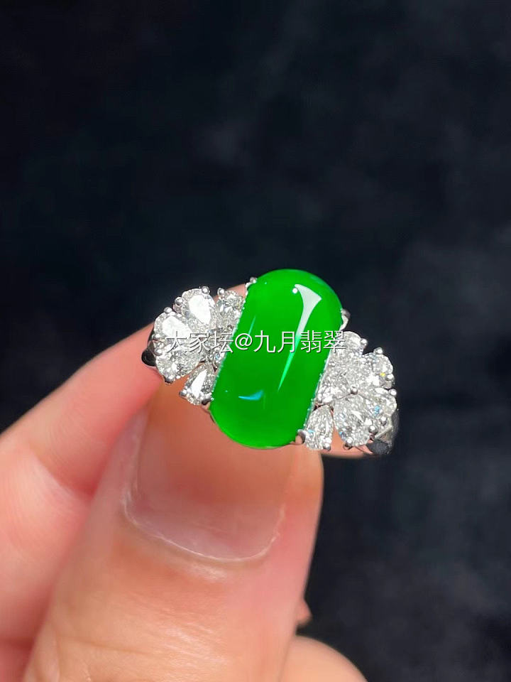 马鞍女戒_翡翠