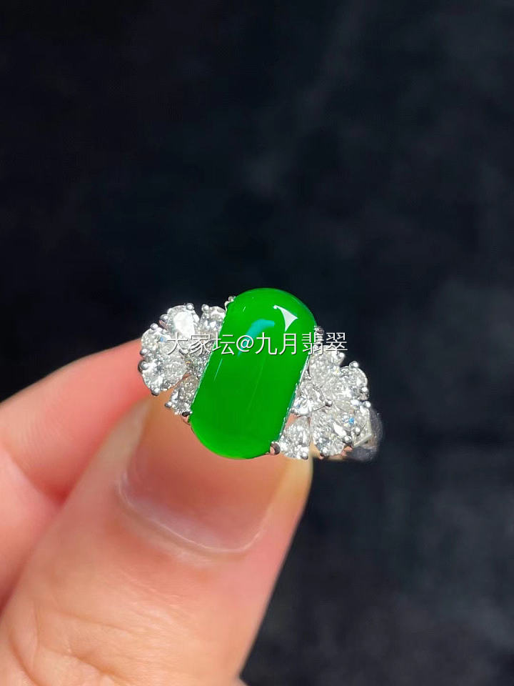 马鞍女戒_翡翠