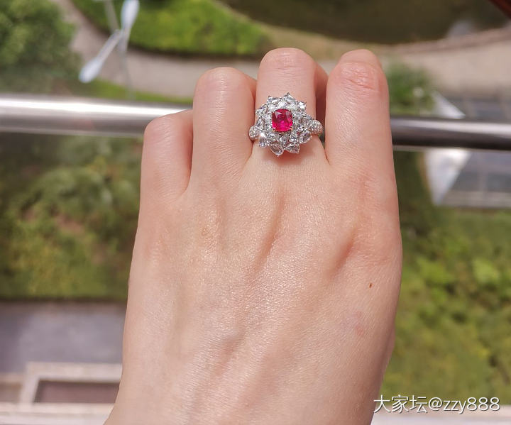 莫桑无烧鸽血红宝石_红宝石
