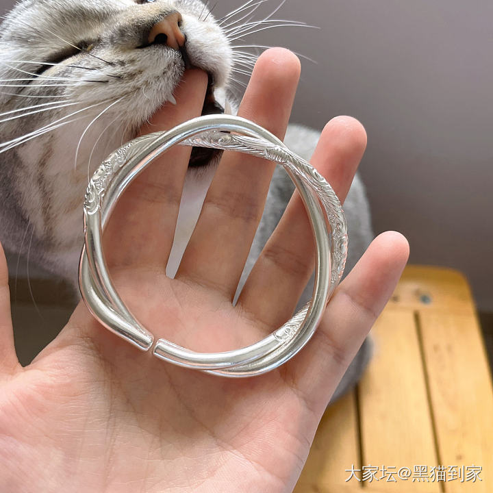 今天是有新镯子和梳子的一天_梳子手镯银