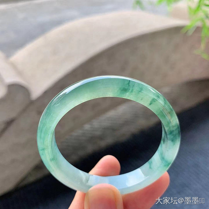 求51 52的种水好的翡翠镯镯_翡翠