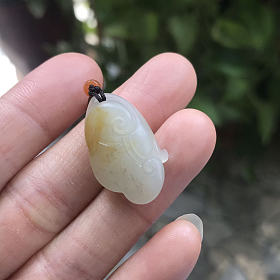清理几件和田小物,小百块钱红皮真籽!