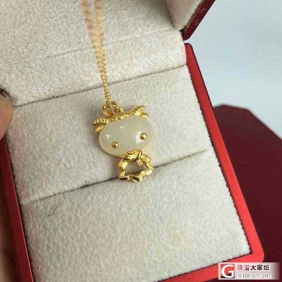 千足金相遇和田玉结合时尚元素，创出潮流与典雅的三个萌宝宝_玉石