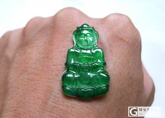 大家帮忙看下值不值小5价_翡翠